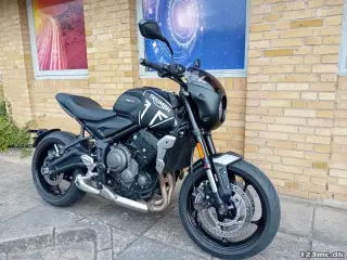 Triumph Trident