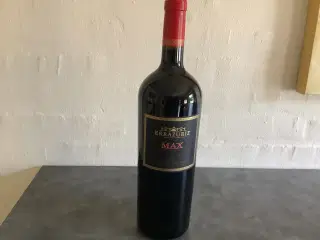 1 Flaske rødvin årgang 2016 1500ml.