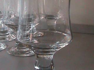 Vinglas 13 cm 16 stk., kr. 30 for alle ialt