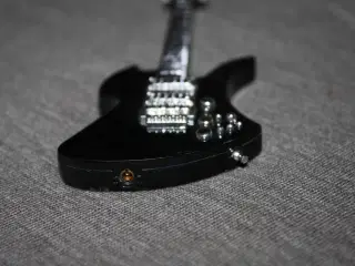 Guitar bordlighter