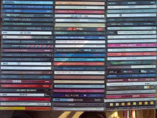 850 POP/ROCK/KLASSISKE CDer sælges stykvis….      