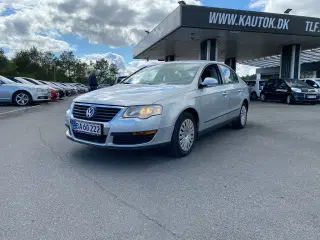 VW Passat 1,6 FSI Comfortline 115HK 6g