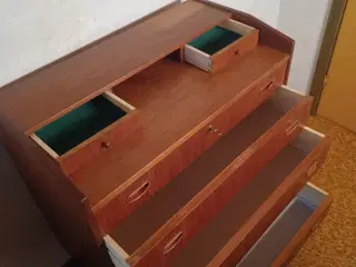 Teak kommode