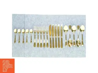 Service (str. Knive 23 cm)