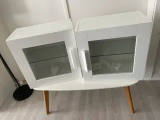 2 små skabe