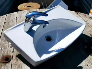 Ifø håndvask med hansgrohe armatur, 500x310x140mm, uden bundventil
