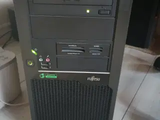 fujitsu hjemme pc med windows 11 pro 