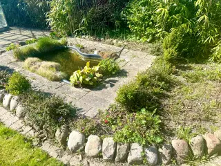 Natursten gives bort 
