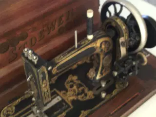 Antik STOEWER symaskine
