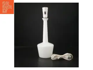 Hvid bordlampe fra Kastrup (str. 36 cm)Fra 1959