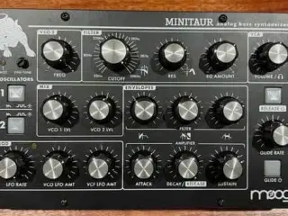 Moog Minitaur sælges