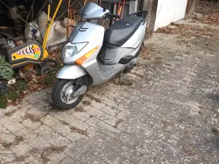 MC Honda Lead
