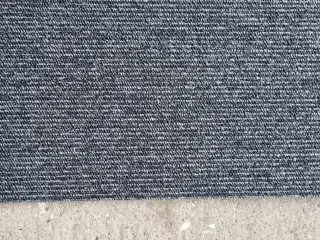 Tæppefliser mørkegrå med lyse striber - 200 m2