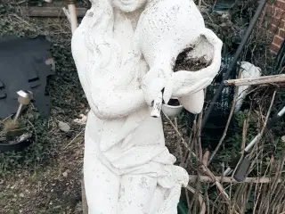 Vintage havefontæne/springvandsfiguren.