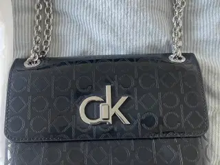 Calvin Klein skuldertaske 