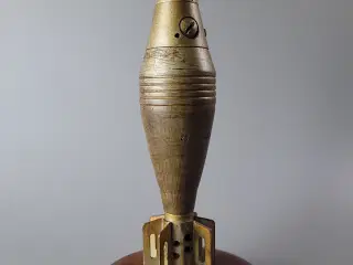 ⭐️· Unik WWII Lampe - Mortérgranat fra 1945