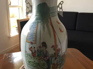 Kinesisk bordlampe