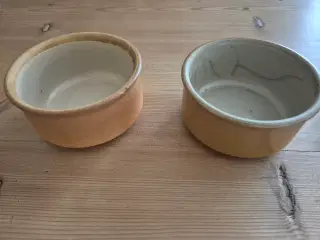 Fransk stentøj. 2 små skåle. 