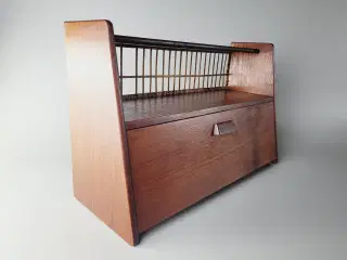 Fed retro hylde entremøbel i teak med med låge