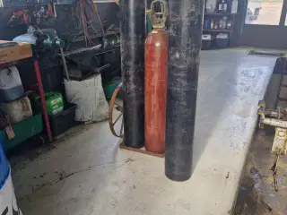 Gas & Ilt vogn + flasker