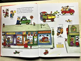 Richard Scarry's Lille STORE Bog
