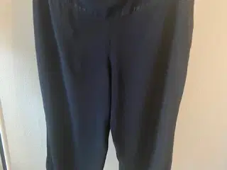 Masai selskabsbuks i sort