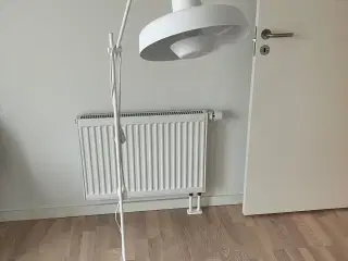 Standerlampe hvid 