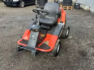 Husqvarna R 422 TS AWD