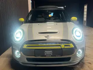 MINI Cooper SE  Camden Edition