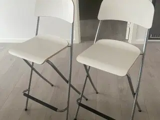 2 stk. IKEA barstole hvide