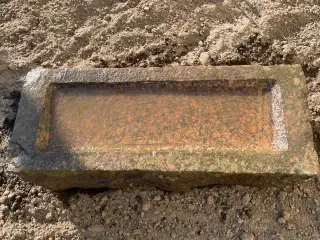 Fuglebad af Bornholmsk Granit