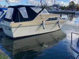 Motorbåd Polaris Beta 