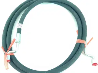 Vandret hydralik slange for Bulldog PM-240 2 søjlet lift (den som ligger mellem søjlerne) Reservedel (Kopier)