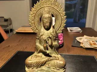 Buddha  ..........