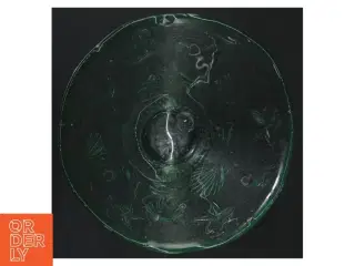 Grøn glas skål med dekoration (str. Ø. 15 cm)