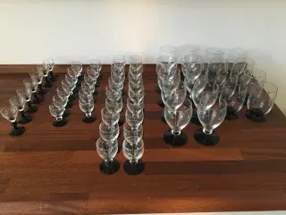 Holmegaard glas med sort fod