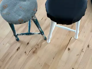 To tabletter, som ikke er gjort færdig