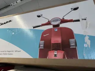 Børnescooter.  VESPA.
