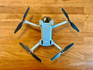 DJI Mini 3 Pro, 3 Batteri, DJI RC, Filter, etc.