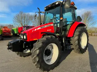 Massey Ferguson 5455 KUN 1800 TIMER OG EKSTREM FLOT!