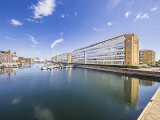 Kontor i moderne og maritime rammer