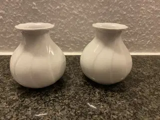 2 ældre vaser