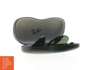 Solbriller med etui fra Ray Ban (str. 13 x 5 cm)