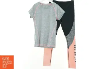Sæt (2 stk.) fra H&M (str. 152 cm)