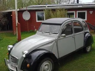 Citroen 2CV/6 veteran