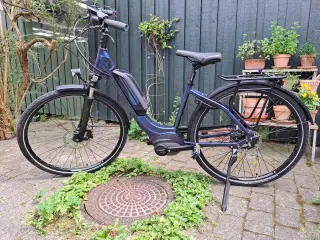 El cykel står som ny