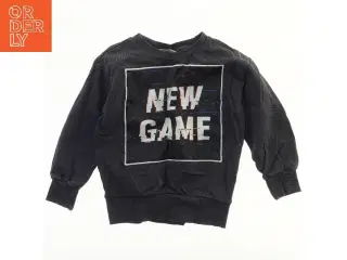 Sweatshirt med print 'New Game' fra Molo (str. 104)