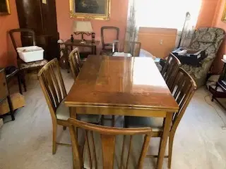 Antikt spisebor + 6 stole