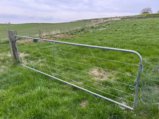 Letvægts låger med tremmer