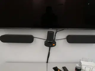 Konferencetelefon LOGITECH med højtalere og fjernbetjening